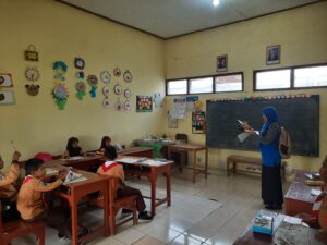 INSPEKSI KESEHATAN LINGKUNGAN DI TEMPAT FASILITAS UMUM ( TFU ) SEKOLAH